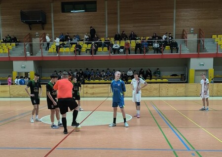 U15 NK Fužinar Ravne na turnirju v Dravogradu pokazali borbenost in ekipni duh (1)